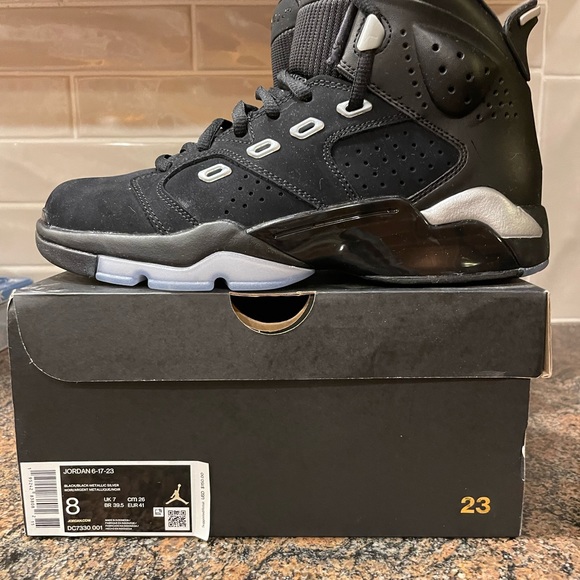 JORDAN 6-17-23 Black/Black/Metallic silver MENS size 8 - Picture 1 of 7